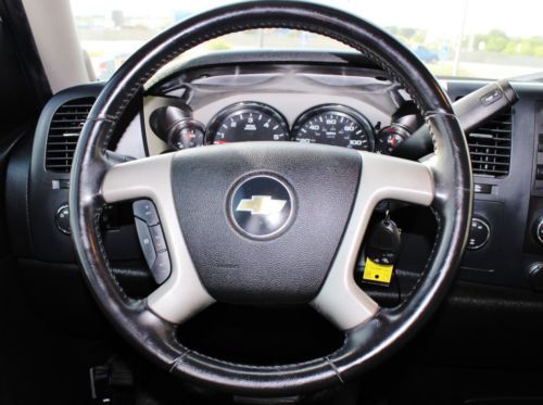 6.0L V8 LT Z71 Leather Power Seat Lifted Off Road Tires Tow OnStar CD MP3 4x4, image 15