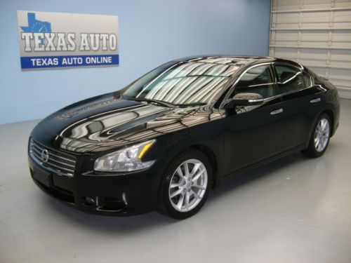 We finance!!  2011 nissan maxima 3.5 sv premium roof nav heated seats texas auto