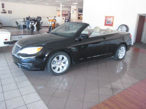 2012 chrysler convertible 200  3.6   touring