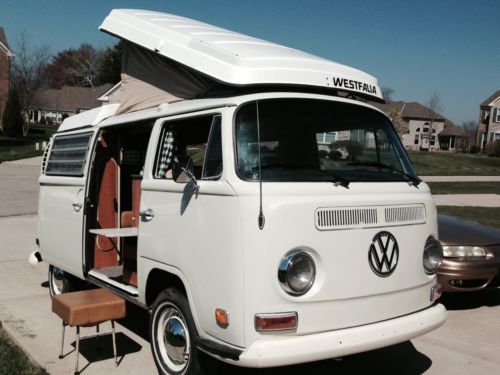 Beautiful 1971 vw westfalia camper bus