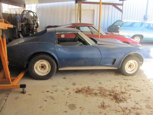 1976 l48 4 speed corvette stock roller, .c/r chevey and harley parts