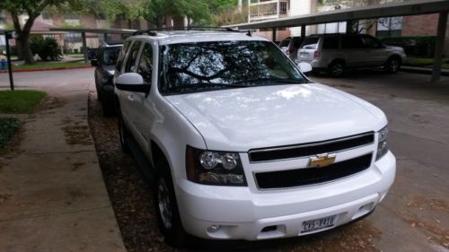 2010 white 4wd chevy tahoe v8 vortec black leather 4x4 tow package