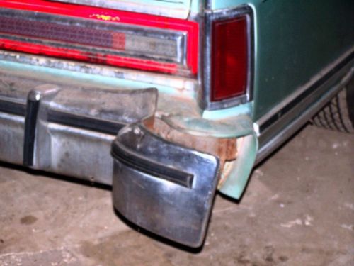 1976 Lincoln Continental Town Car 4 Door Sedan, image 4