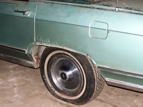 1976 Lincoln Continental Town Car 4 Door Sedan, image 7