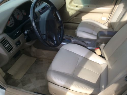 1999 Nissan Maxima SE Sedan 4-Door 3.0L   Leather sunroof Bose no accidents, image 3
