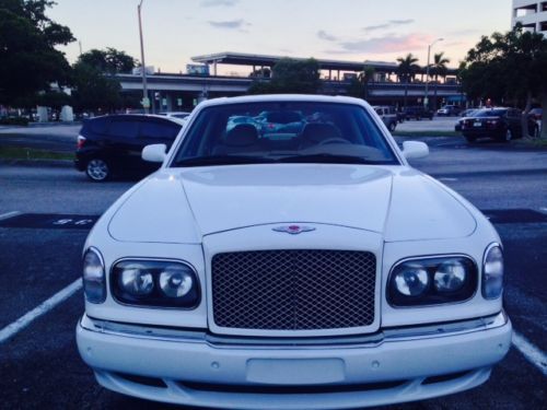 2000 bentley arnage red label sedan 4-door 6.7l