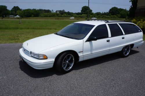 1996 chevy caprice wagon** impala ss clone** low miles/right colors