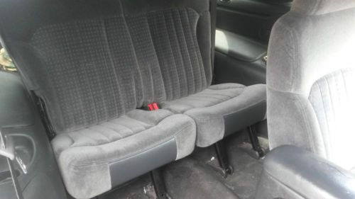 2001 Chevrolet Blazer LS Sport Utility 2-Door 4.3L, image 7