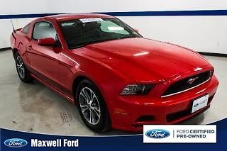 14 mustang, 3.7l v6, auto, leather, sport pack, alloys, spoiler, hid&#039;s, 1 owner!