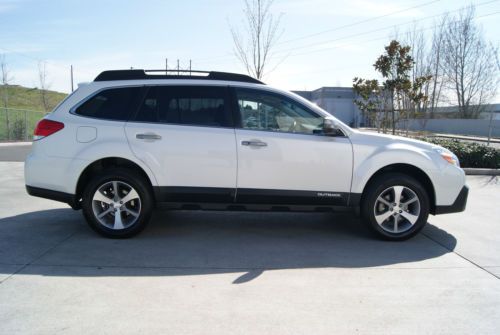 2013 Subaru Outback 2.5i Special Appearance. Keyless start/entry. Amazing shape!, US $25,000.00, image 6