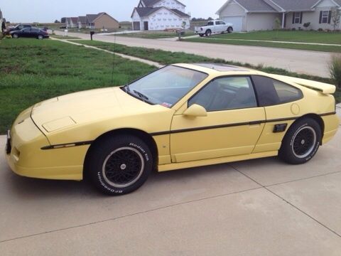 1988 pontiac fiero gt coupe 2-door 2.8l