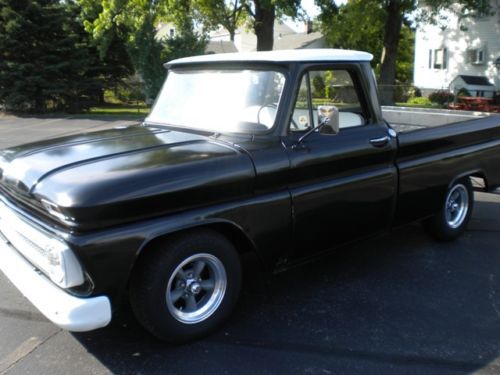 1966 chevrolet c-10 pickup, big back window, fleetside shortbed