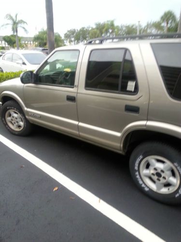 2000 chevy blazer ls  4 dr suv exc. running cond.exc shape  low mlg. no reserve