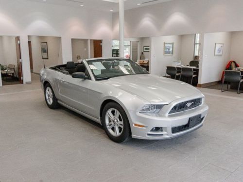 Convertible 3.7l cd engine: 3.7l 4v ti-vct v6  (std) rear wheel drive abs a/c