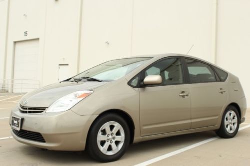 2005 toyota prius, automatic, dealer maintained, runs great!