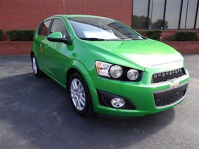 Chevrolet sonic lt new 4 dr hatchback automatic gasoline 1.4l l4 mpi dohc 16v tu