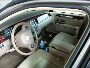 2003 Lincoln Town Car - Presidential - L Model, image 2