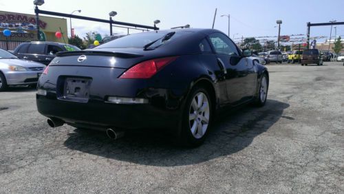 2005 Nissan 350Z Touring Coupe 2-Door 3.5L, image 5