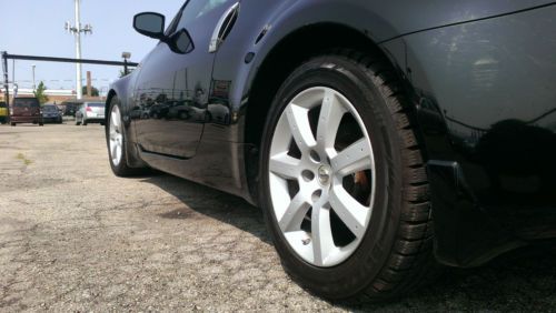 2005 Nissan 350Z Touring Coupe 2-Door 3.5L, image 11