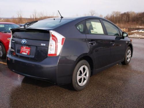 2014 toyota prius two