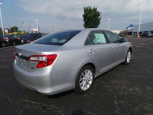 2014 toyota camry hybrid xle