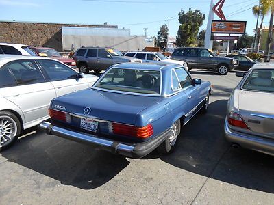 Classic sports car, in great shape