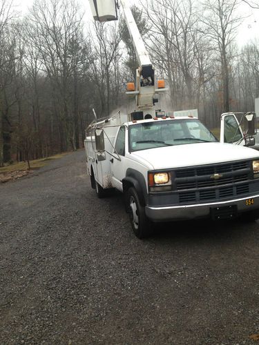 1999 chevrolet k3500 bucket truck utility truck