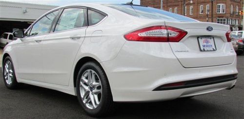 2013 ford fusion se