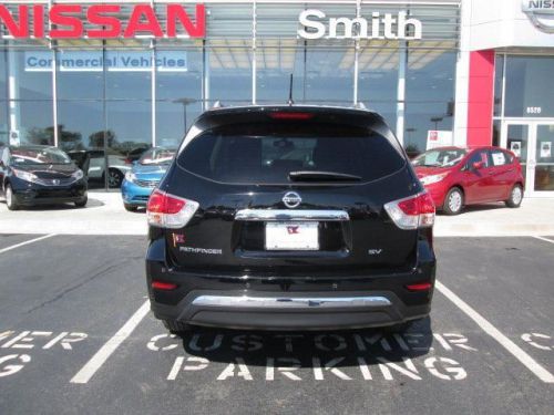 2014 nissan pathfinder sv