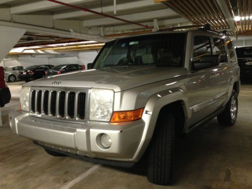 Well maintained commander, with all options and an excellent service history.