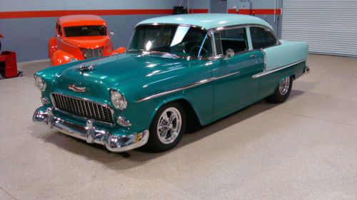 Chevy 1955 belair 2 door sedan, resto mod, pro touring, hot rod, street rod