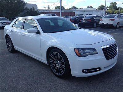 Chrysler 300 4dr sedan 300s rwd low miles automatic gasoline 3.6l v6 vvt engine