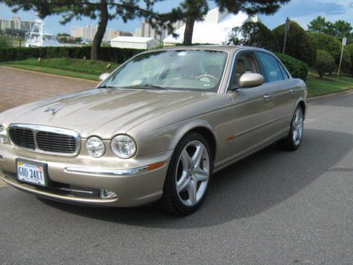 Jaguar 2004