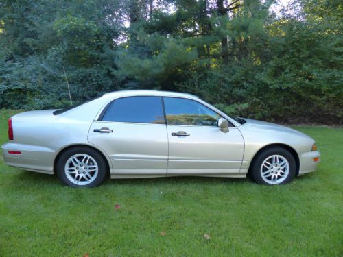 2001 mitsubishi diamante ls sedan 4-door 3.5l good transportation !