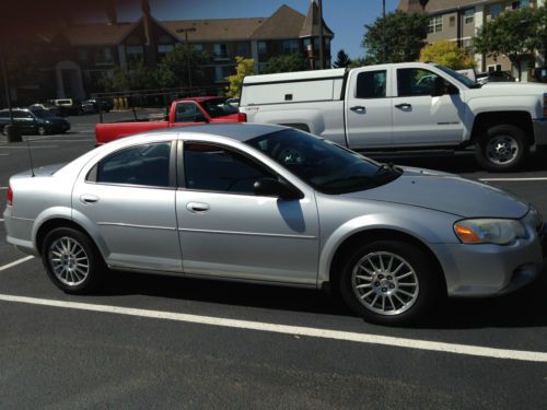 2005 chrysler sebring base sedan 4-door 2.4l