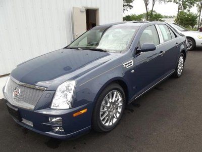 One owner luxury performance collection navigation sunroof 18" polished wheels