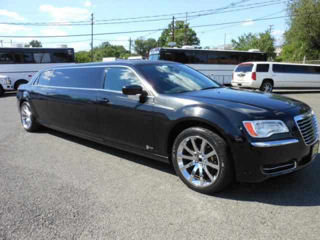 Chrysler: 300 series limo