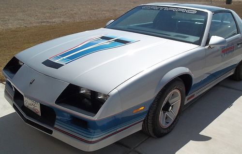 1982 chevrolet camaro z28 indianapolis 500 pace car coupe 2-door 5.0l