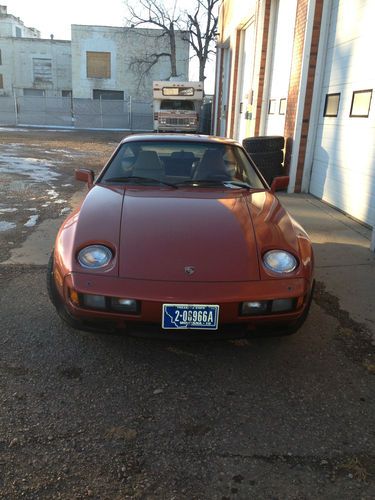 Porsche 928s