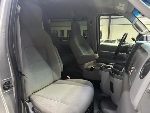 2013 Ford E350 Super Duty Passenger XLT Van 3D, US $16,999.00, image 3