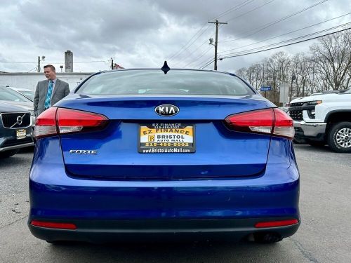 2017 kia forte lx 4dr sedan 6a
