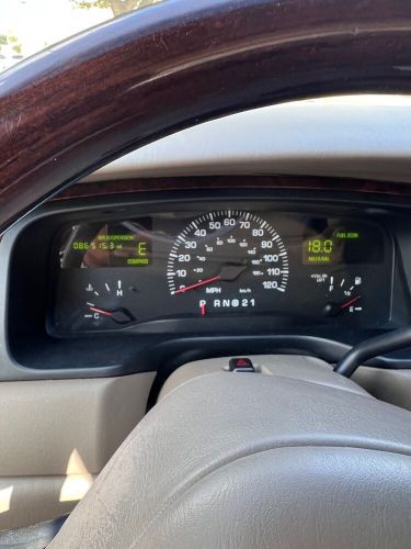 2002 Lincoln Town Car SIGNATURE, US $5,800.00, image 2