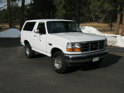 1995 ford bronco xl - nice!