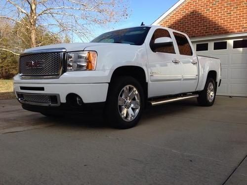 2008 gmc sierra 1500 denali - price $9200.00