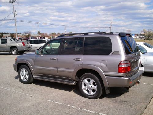 2004 toyota land cruiser base sport utility 4-door 4.7l