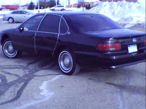 1994,black,ss,custum interior,black rapt n greay,dino mat,purple l.e.d.s,undersd