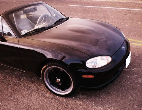 1999 mazda miata base convertible 2-door 1.8l