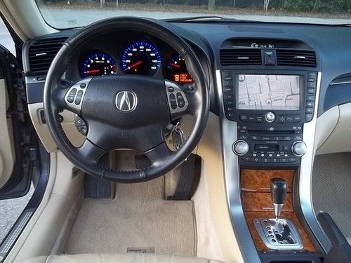 2006 acura tl  - navigation system, no accidents!