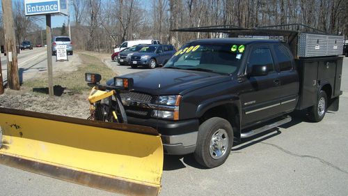 2004 chevrolet silverado extended cab ls 2500 hd utility body