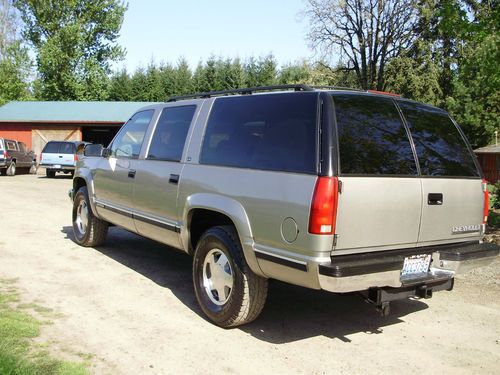 1999 Chevrolet Suburban LS 1500 4WD,Loaded,Rust Free,Very Clean., image 5